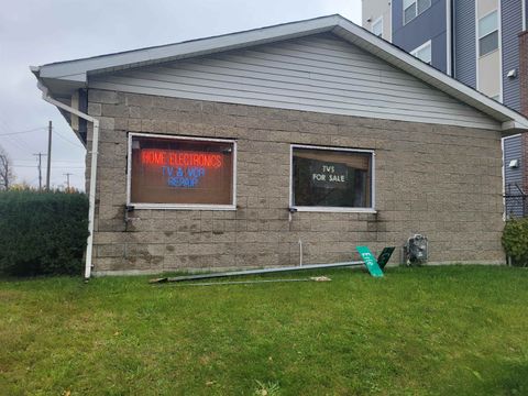 538 N Cedar Street Lansing City MI 48911