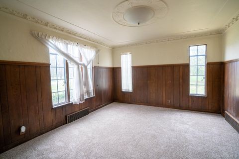 Tiny photo for 26470 Meadowood Court S, Lathrup Village City, MI 48076 (MLS # 20261021728)