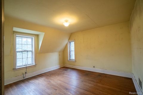 Tiny photo for 26470 Meadowood Court S, Lathrup Village City, MI 48076 (MLS # 20261021728)