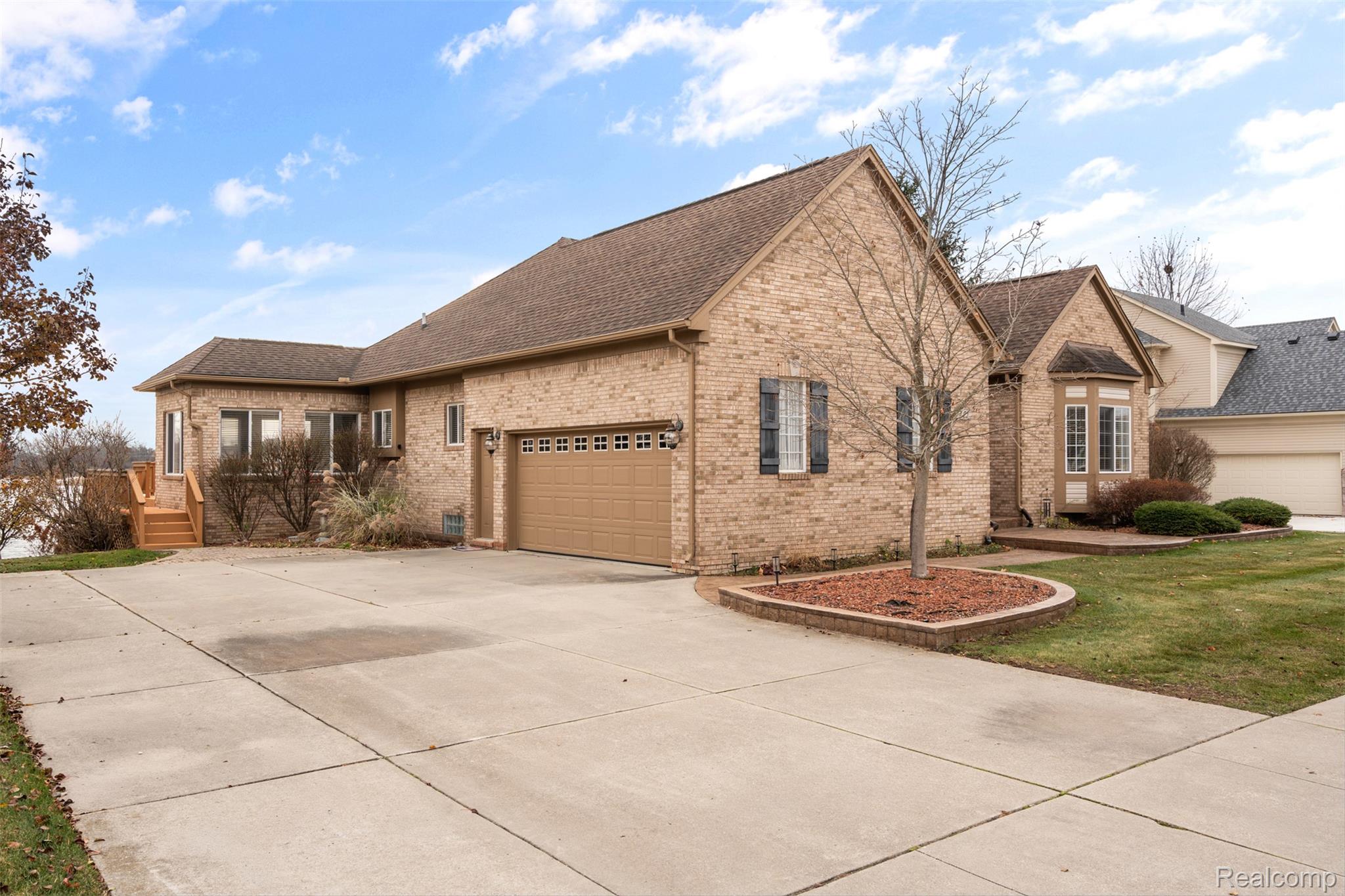 791 W Bay Shore Drive