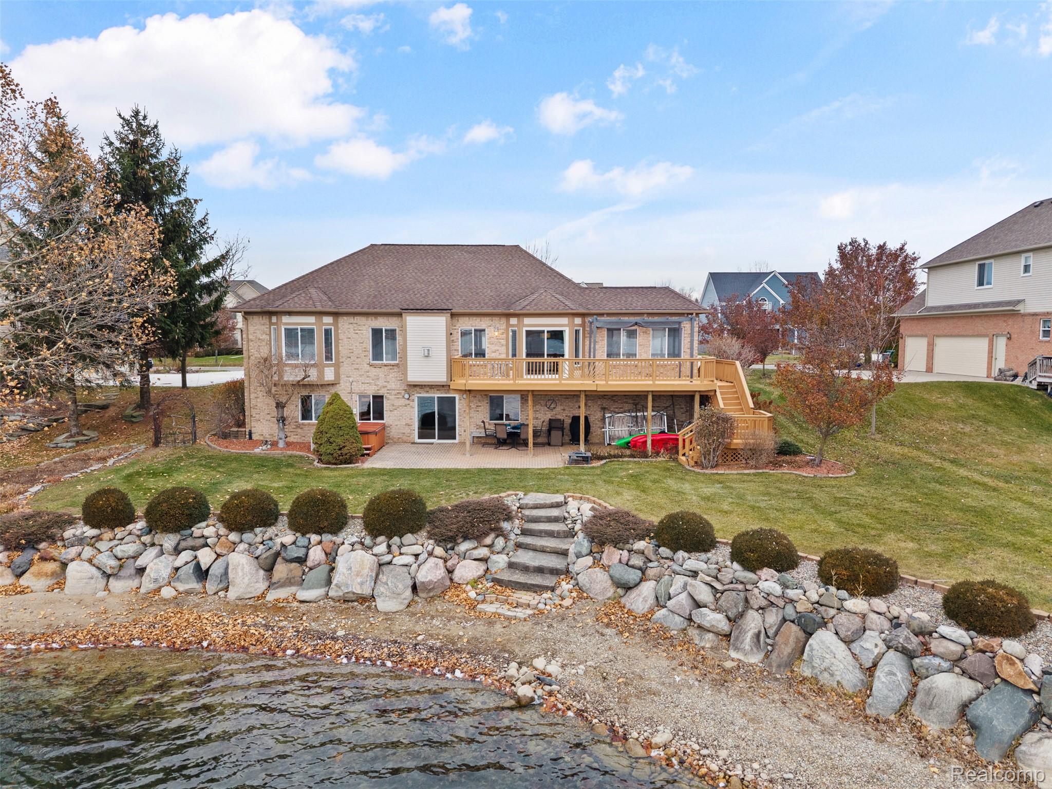 791 W Bay Shore Drive