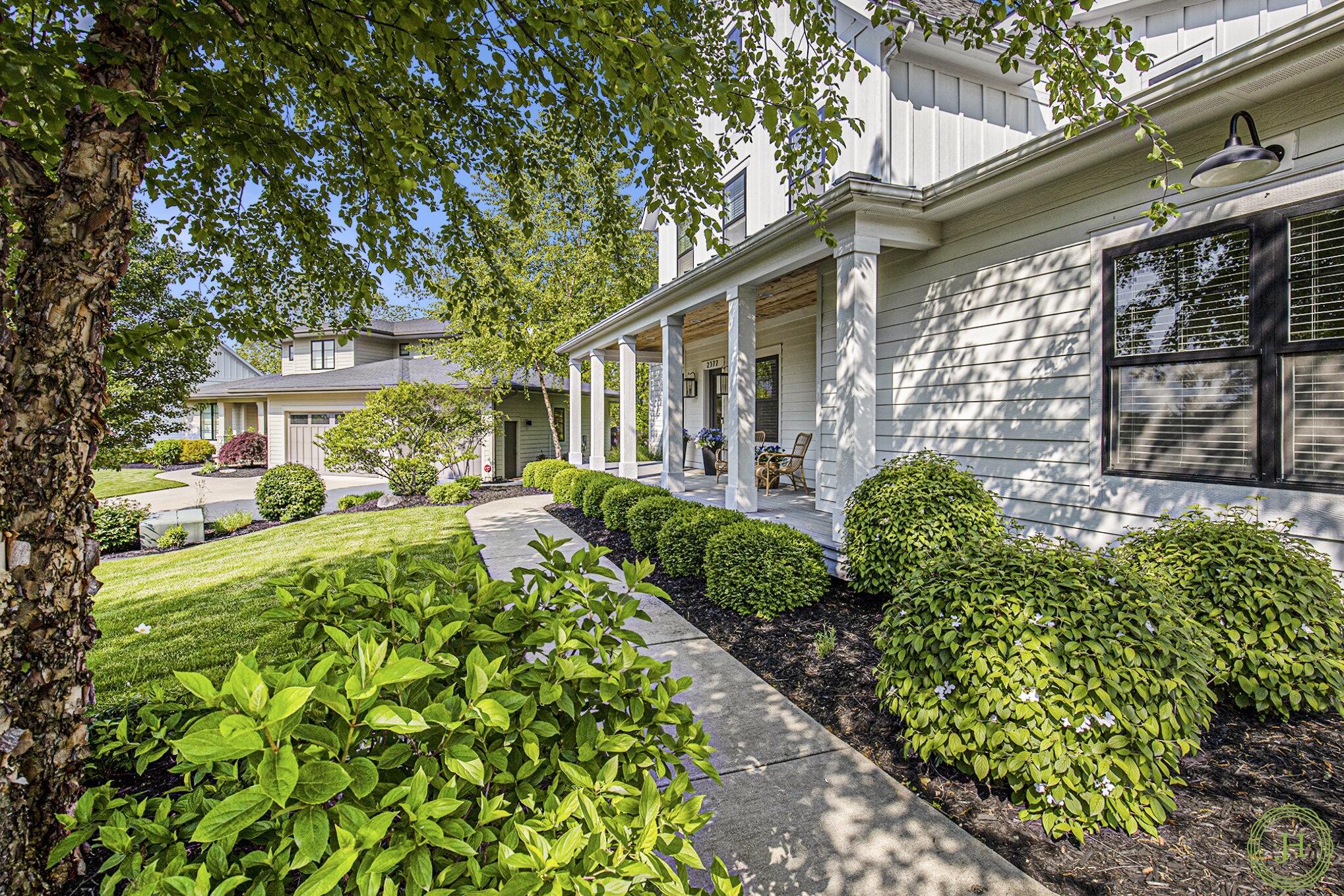 2377 Lake Birch Court NE