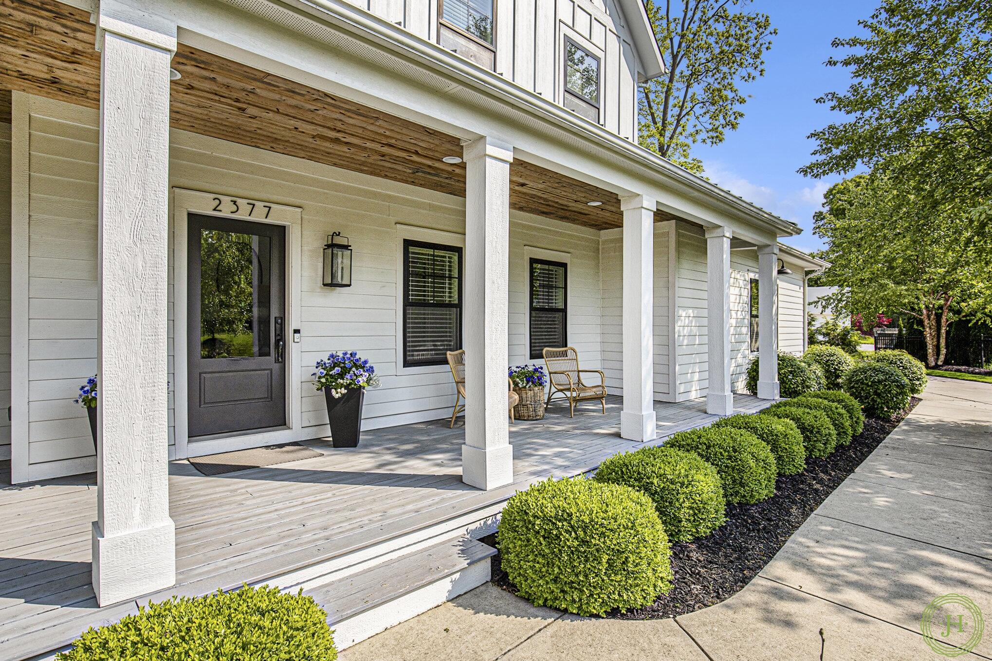 2377 Lake Birch Court NE