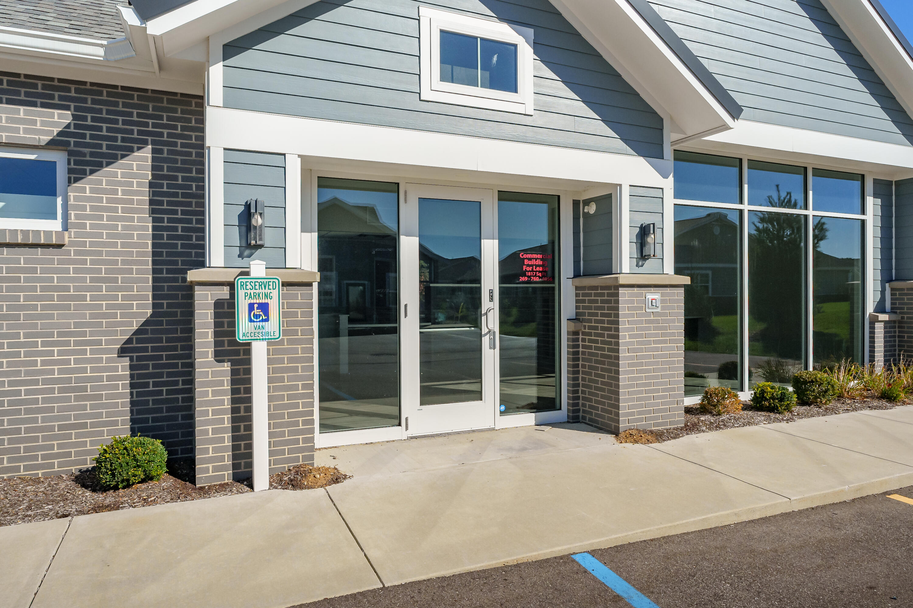 8083 Vineyard Parkway