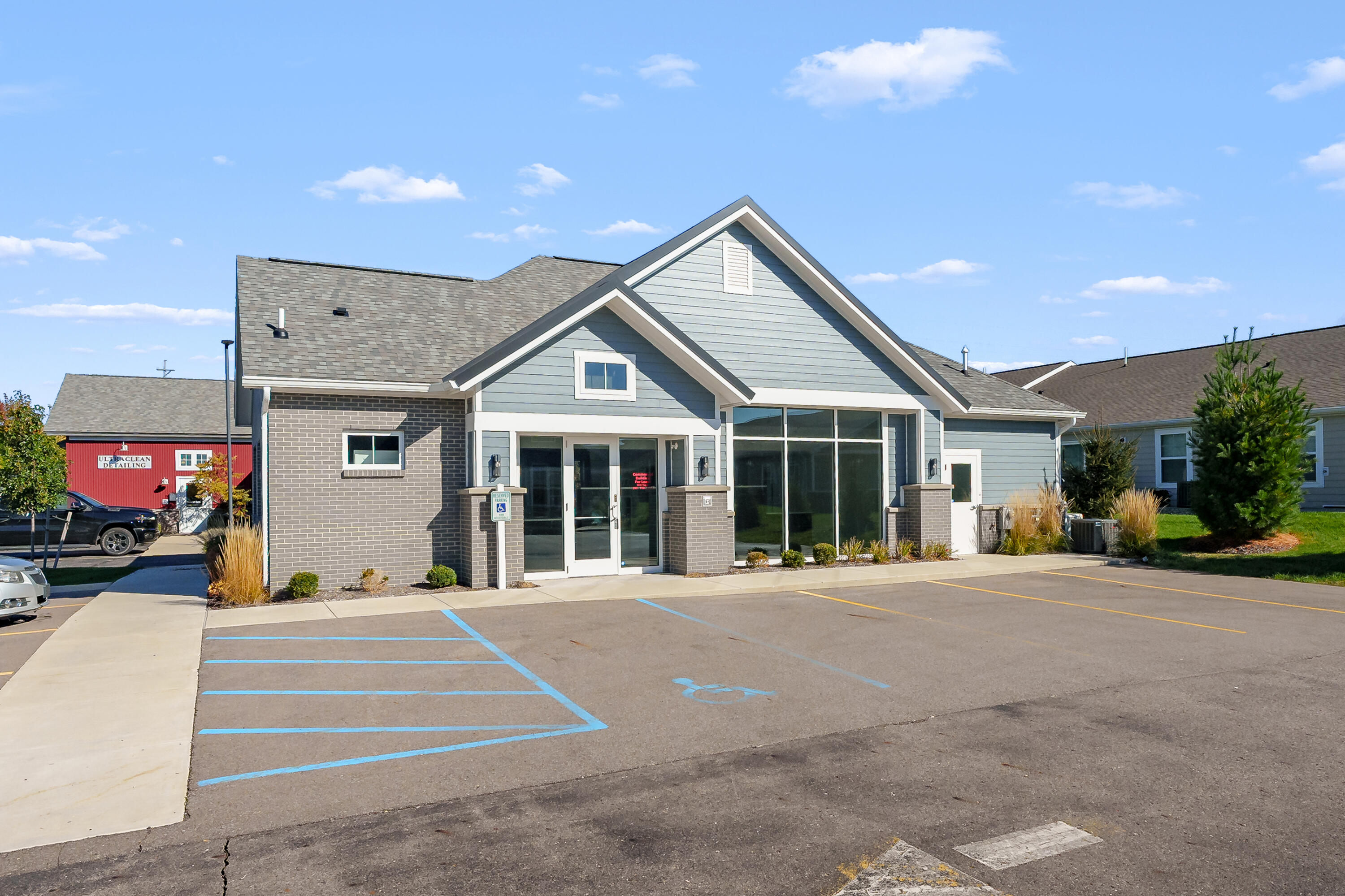 8083 Vineyard Parkway