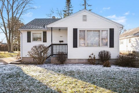 1312 Hine Street Bay City City MI 48708