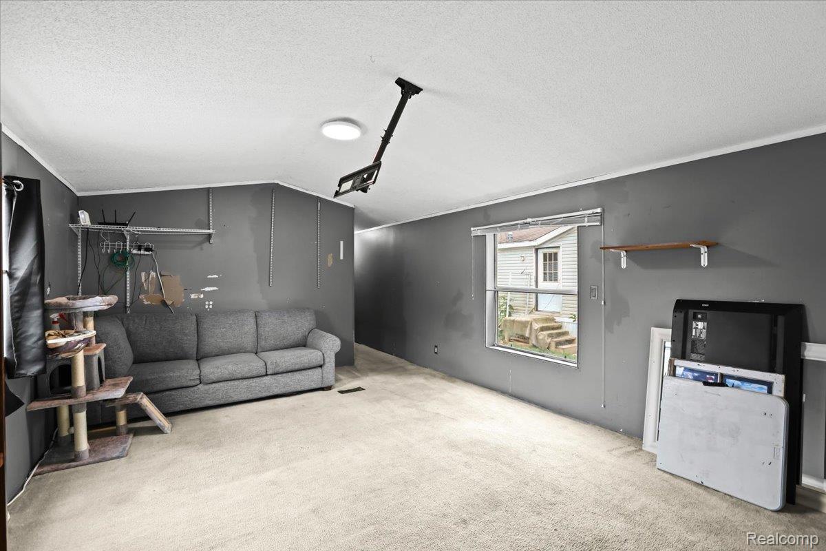 351 N. Squirrel Road Lot 68