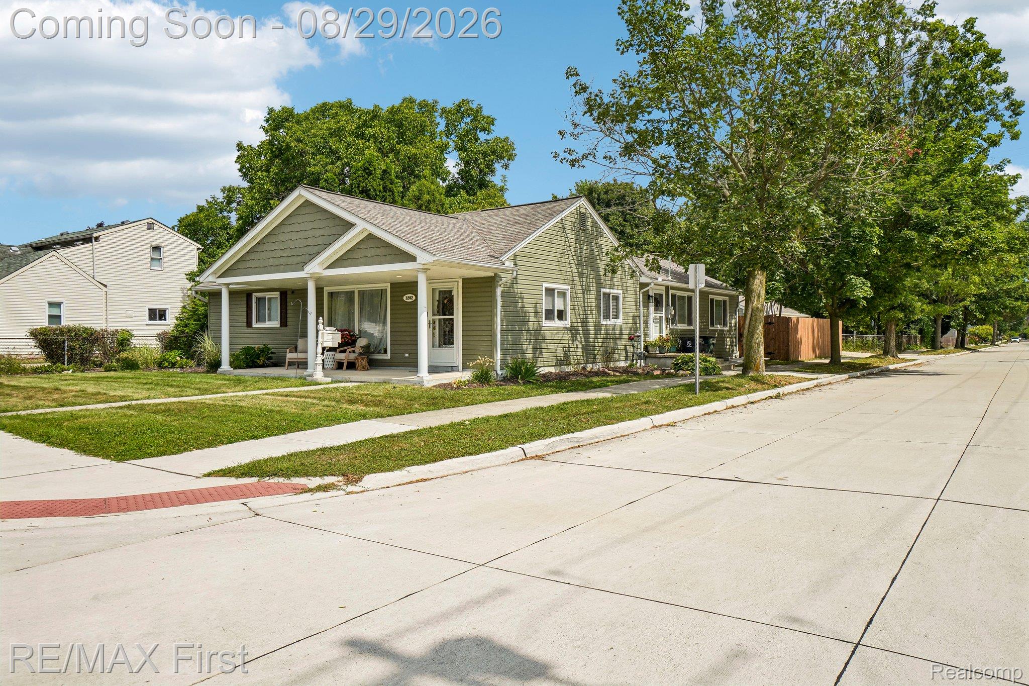 3202 Prairie Avenue
