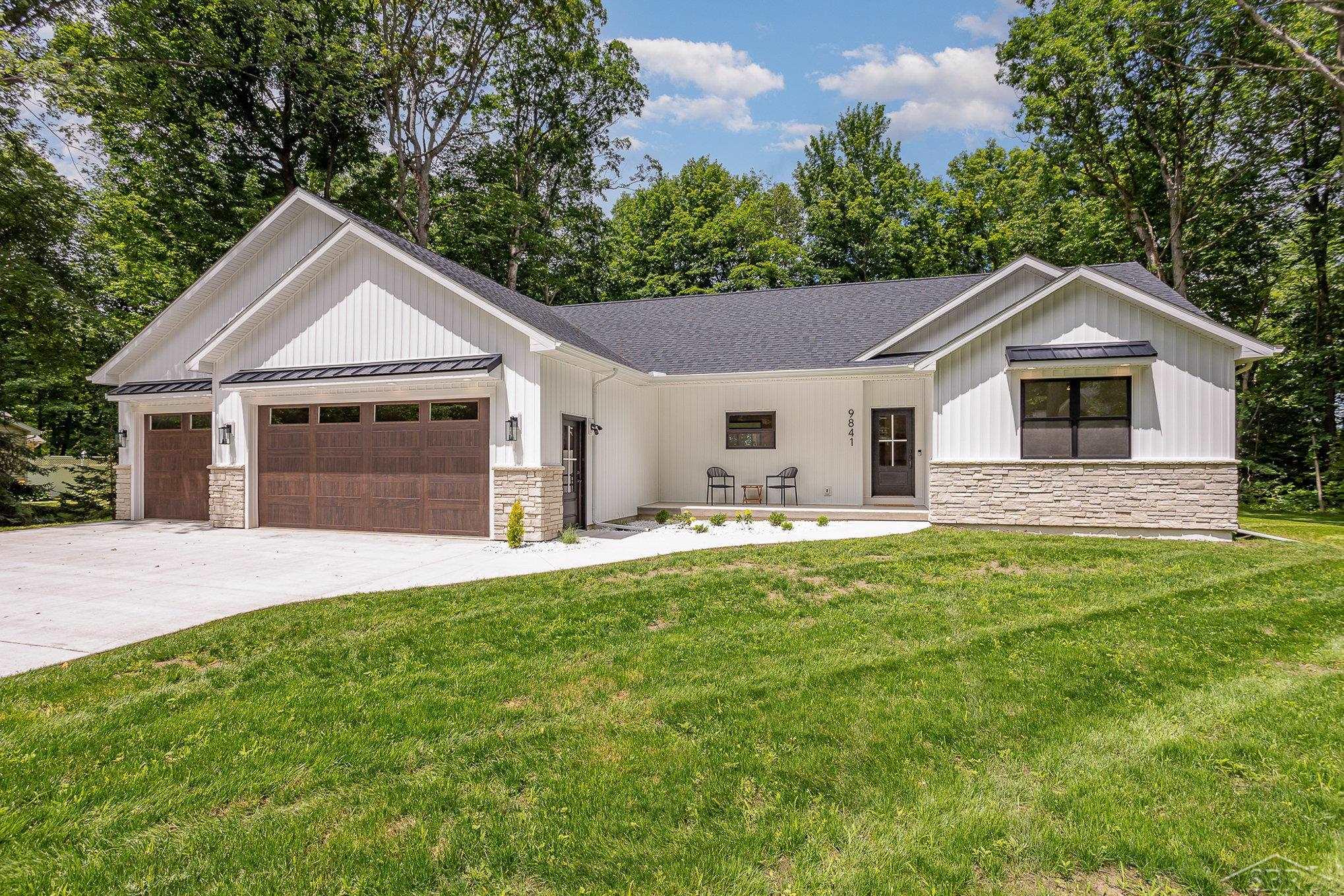 9841 Beech Tree Lane