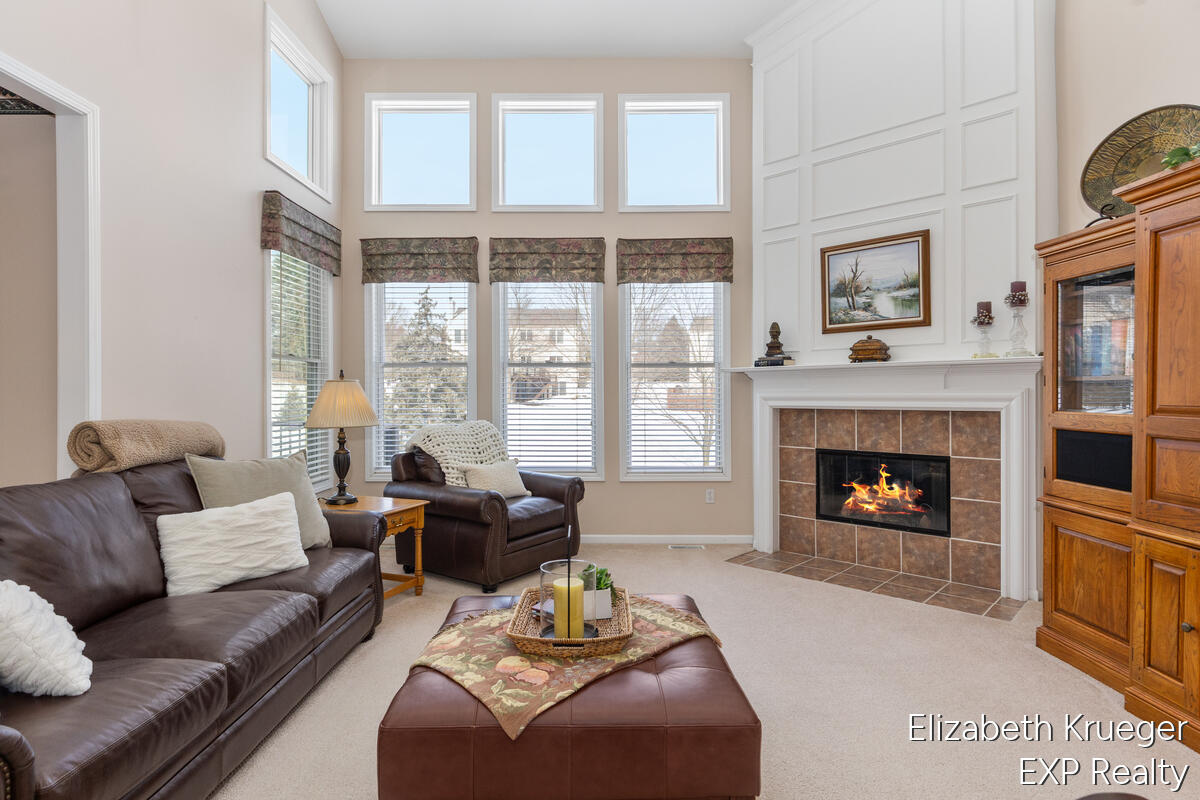 4501 Hickory Grove Court NE