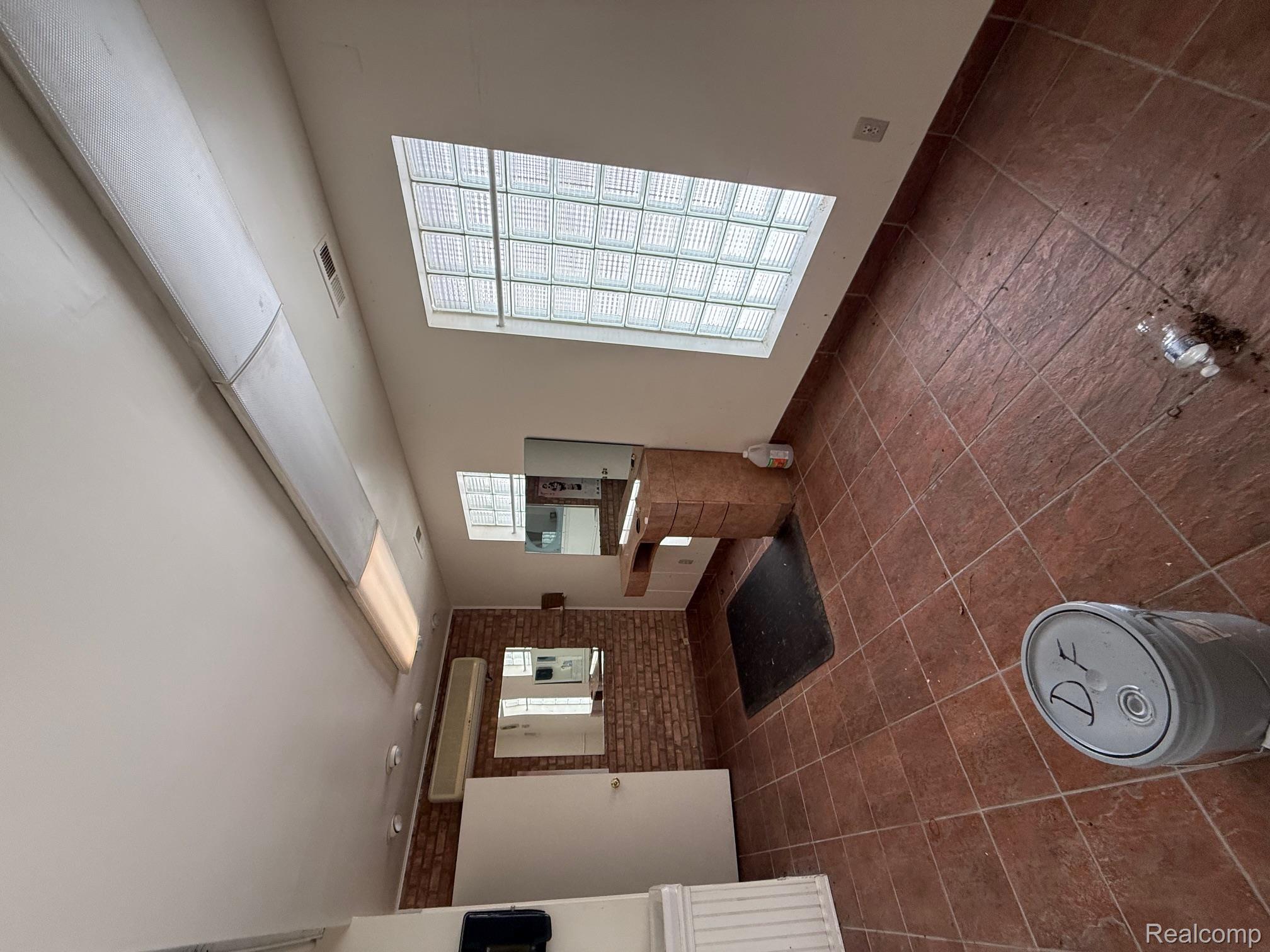 595 Orchard Lake Road