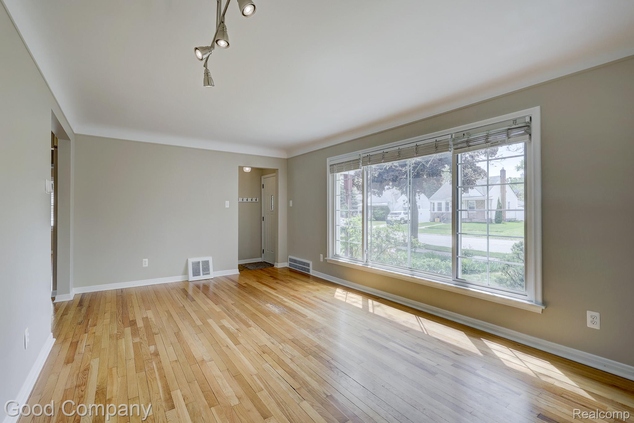 1454 Leroy Street