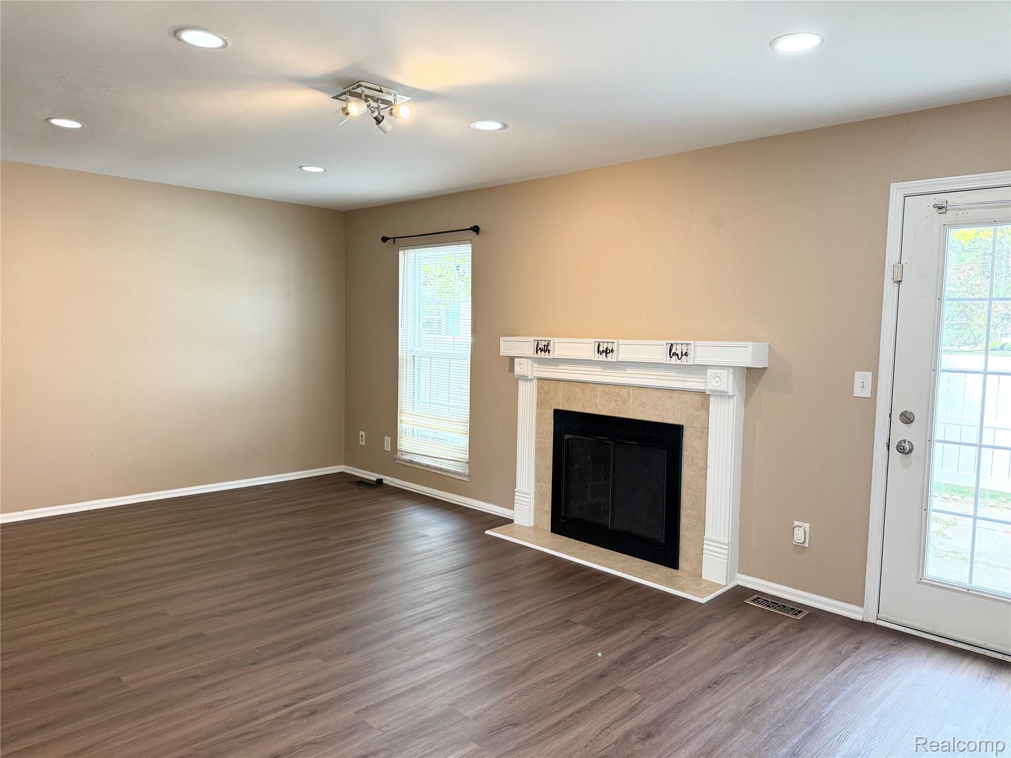 41729 Broquet Drive