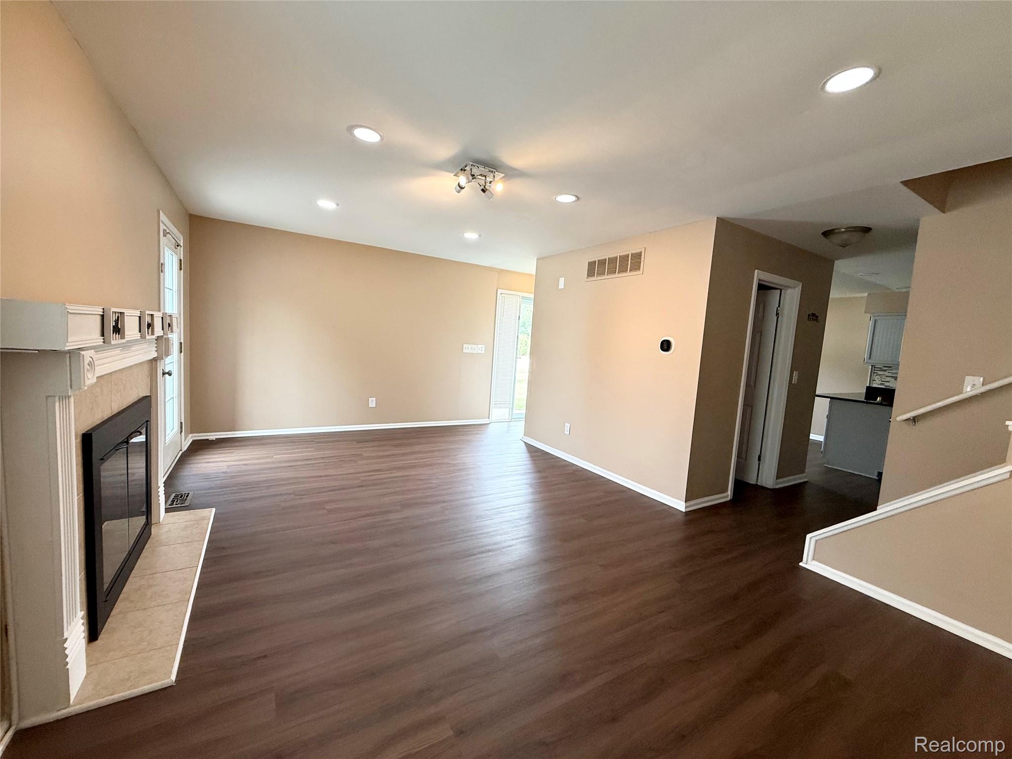 41729 Broquet Drive