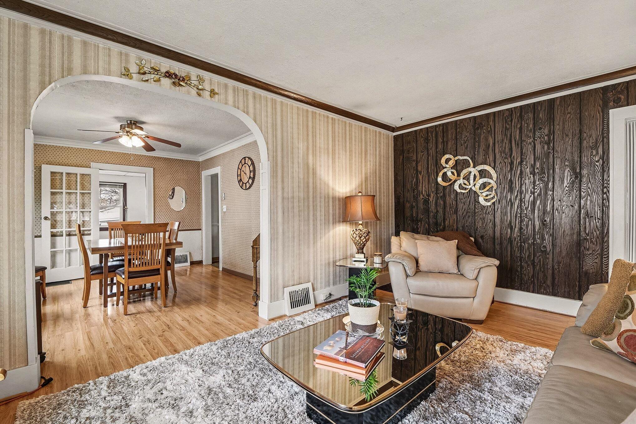 1025 Burton Street SE