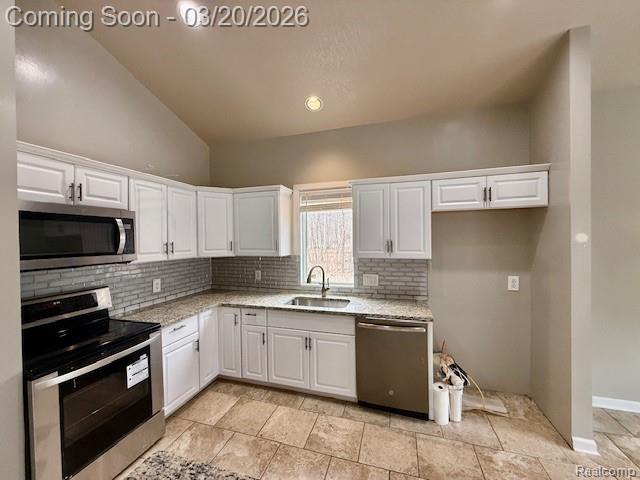 10452 E Maple Avenue