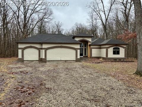 10452 E Maple Avenue Atlas Township MI 48423
