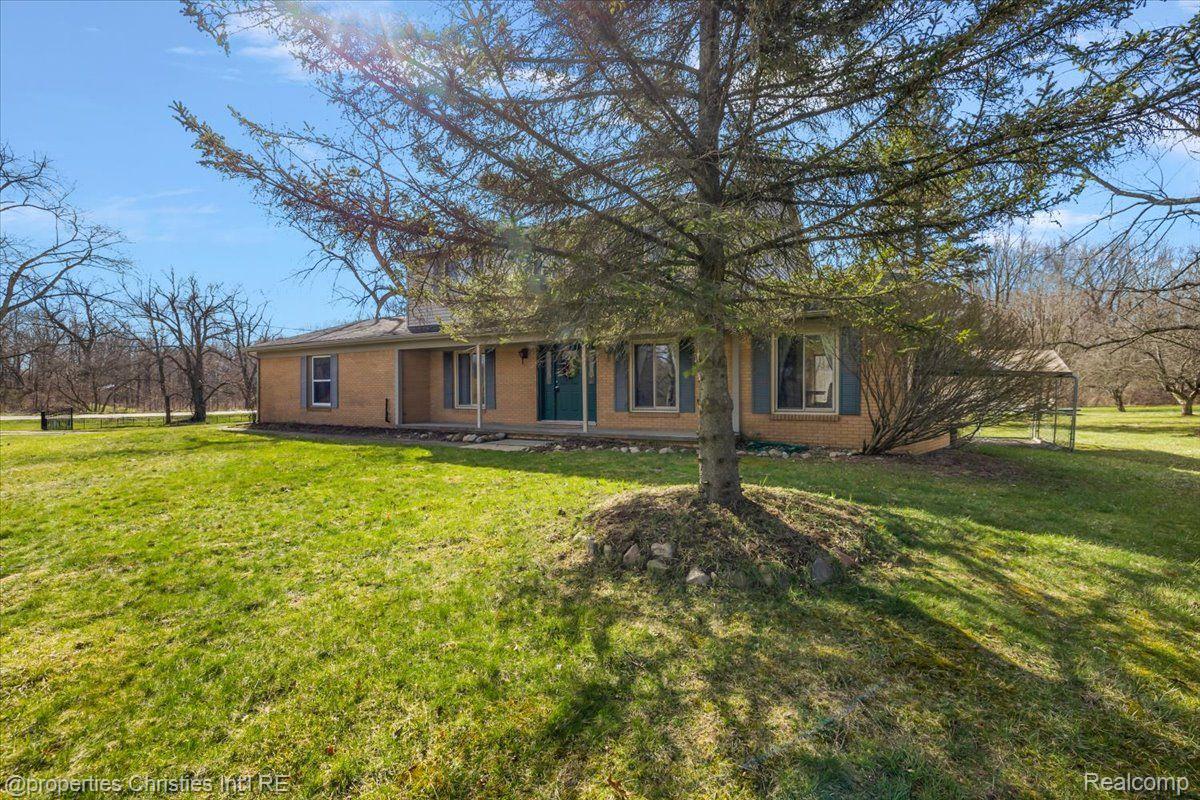 2208 E COON LAKE Trail