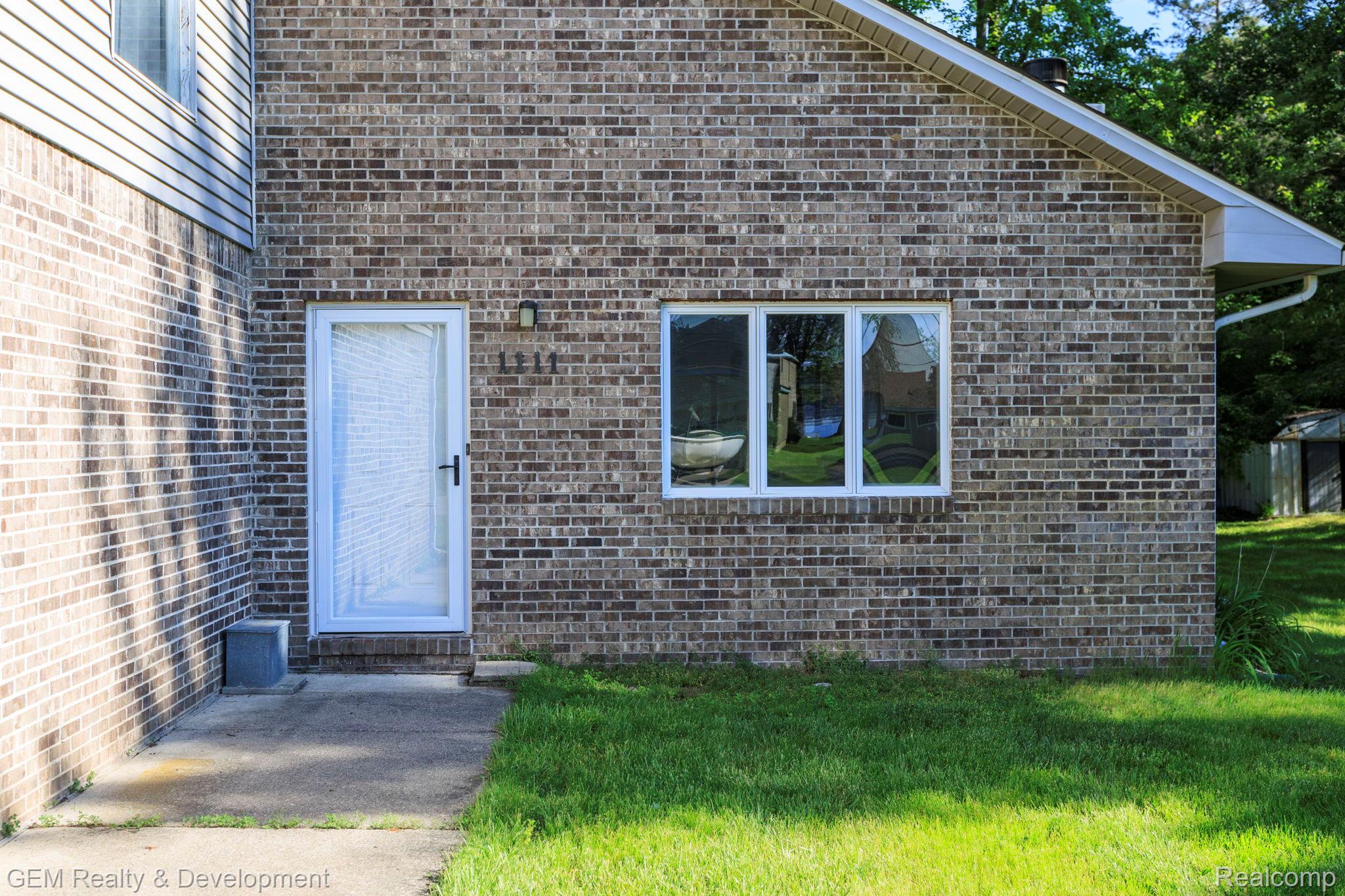 1111 Sarah Road