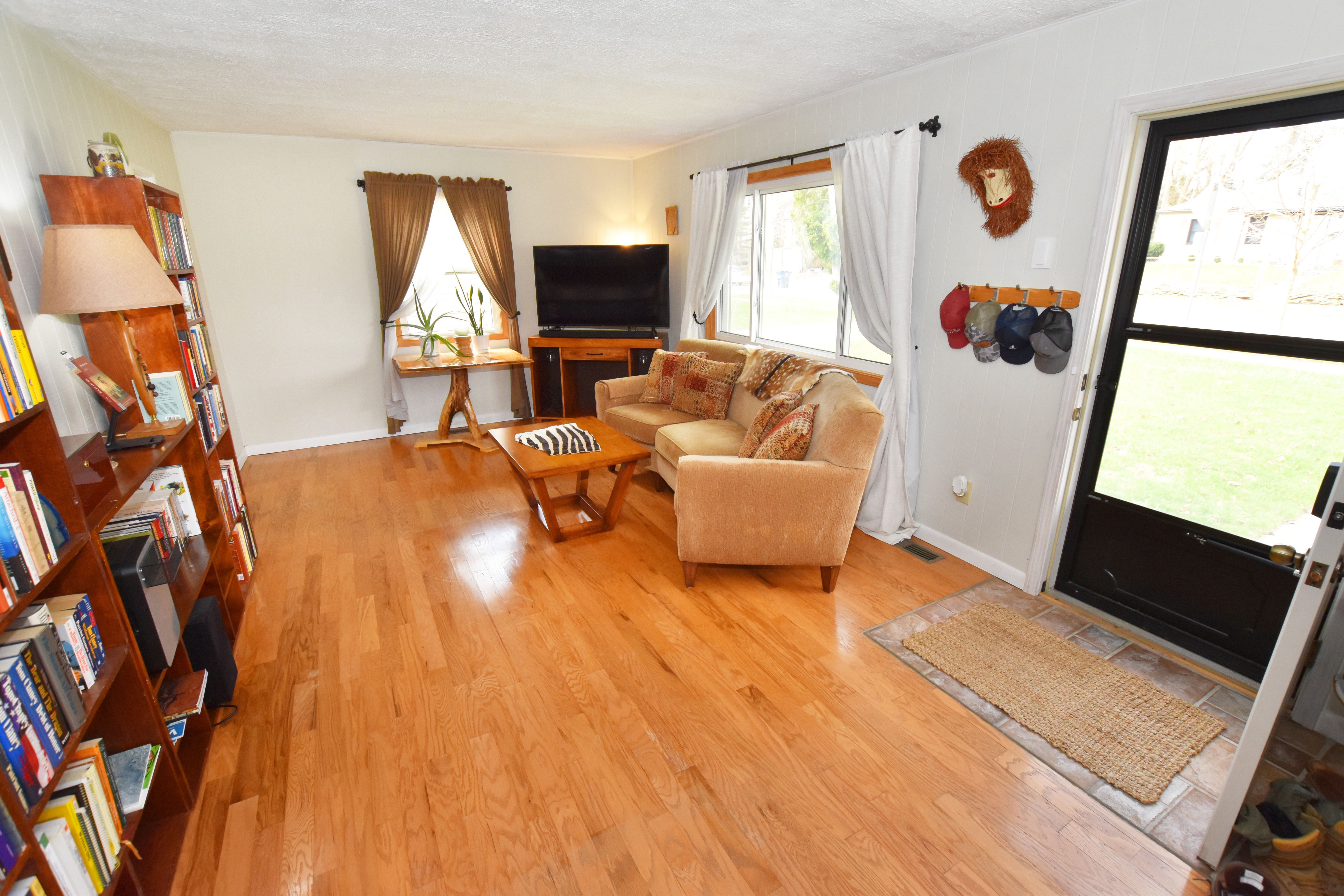 877 STARWICK Drive