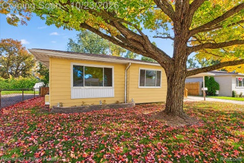 Tiny photo for 5449 Military Avenue, Brighton Township, MI 48116 (MLS # 20261078348)