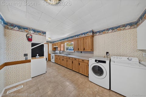 Tiny photo for 5449 Military Avenue, Brighton Township, MI 48116 (MLS # 20261078348)