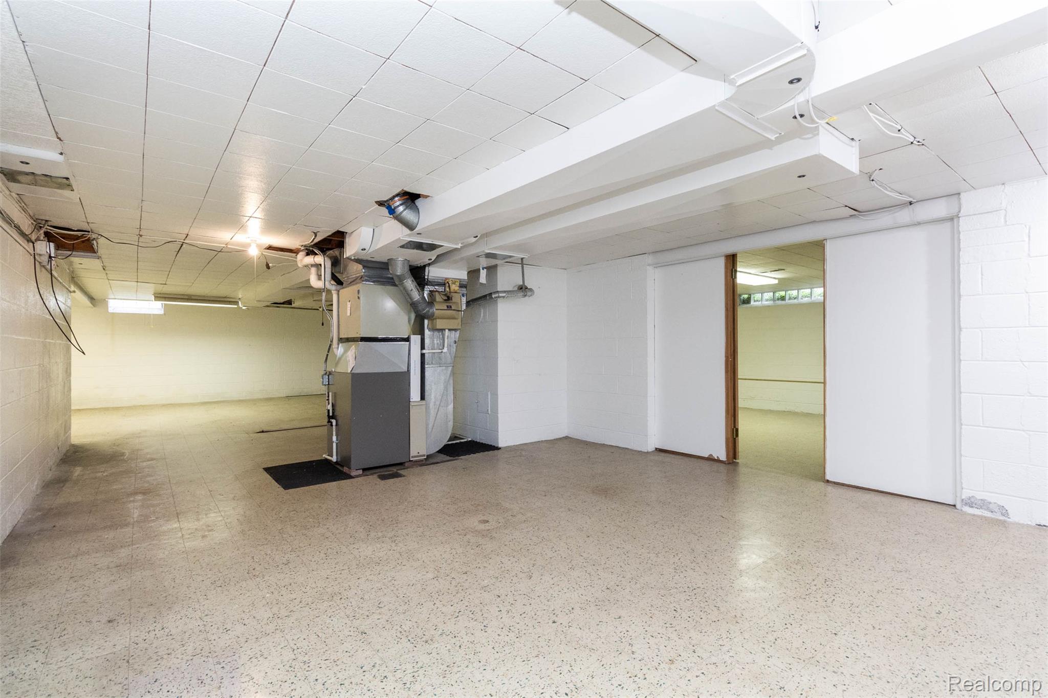 Grosse Pointe Woods City, Michigan 48236, United States, 3 Bedrooms Bedrooms, ,3 BathroomsBathrooms,Residential,Active,135849