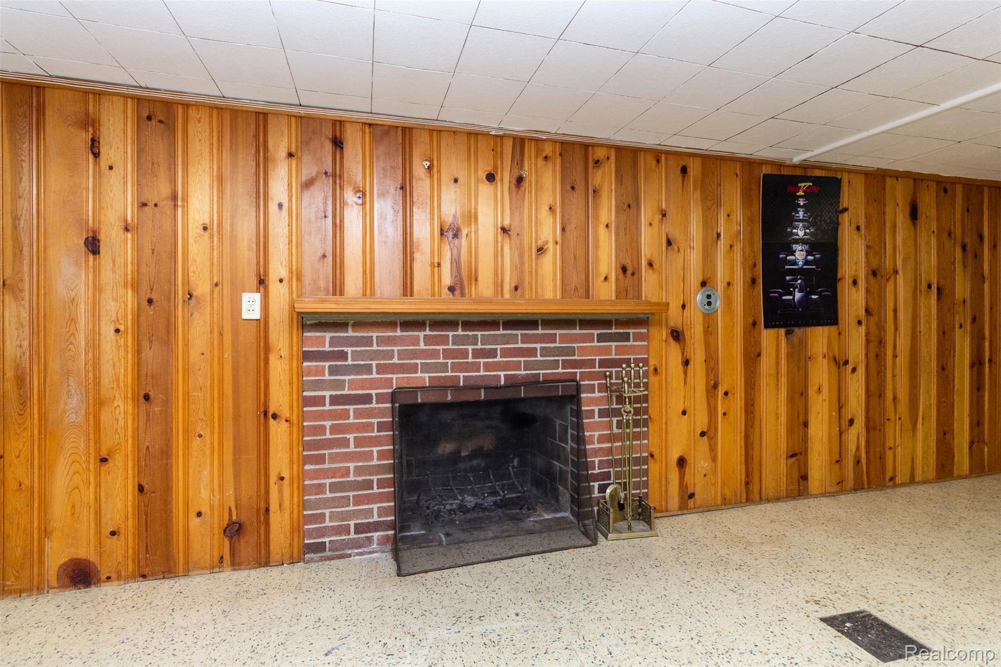 Grosse Pointe Woods City, Michigan 48236, United States, 3 Bedrooms Bedrooms, ,3 BathroomsBathrooms,Residential,Active,135849