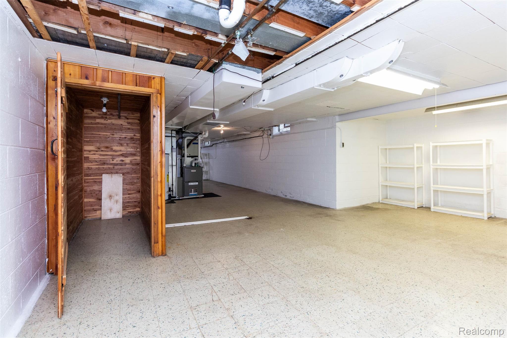 Grosse Pointe Woods City, Michigan 48236, United States, 3 Bedrooms Bedrooms, ,3 BathroomsBathrooms,Residential,Active,135849