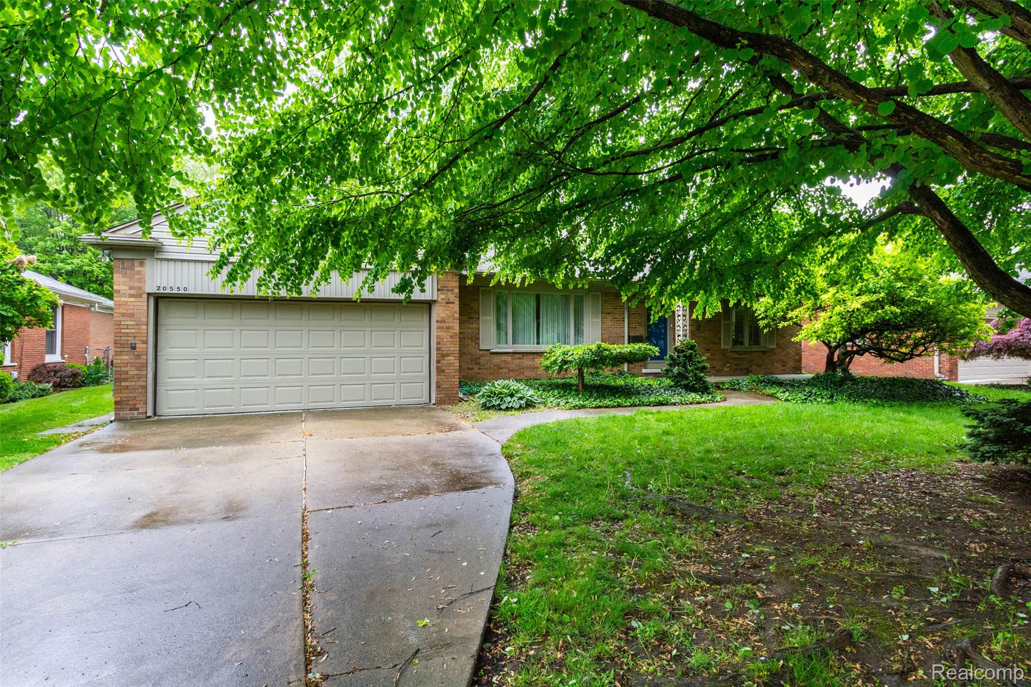 Grosse Pointe Woods City, Michigan 48236, United States, 3 Bedrooms Bedrooms, ,3 BathroomsBathrooms,Residential,Active,135849