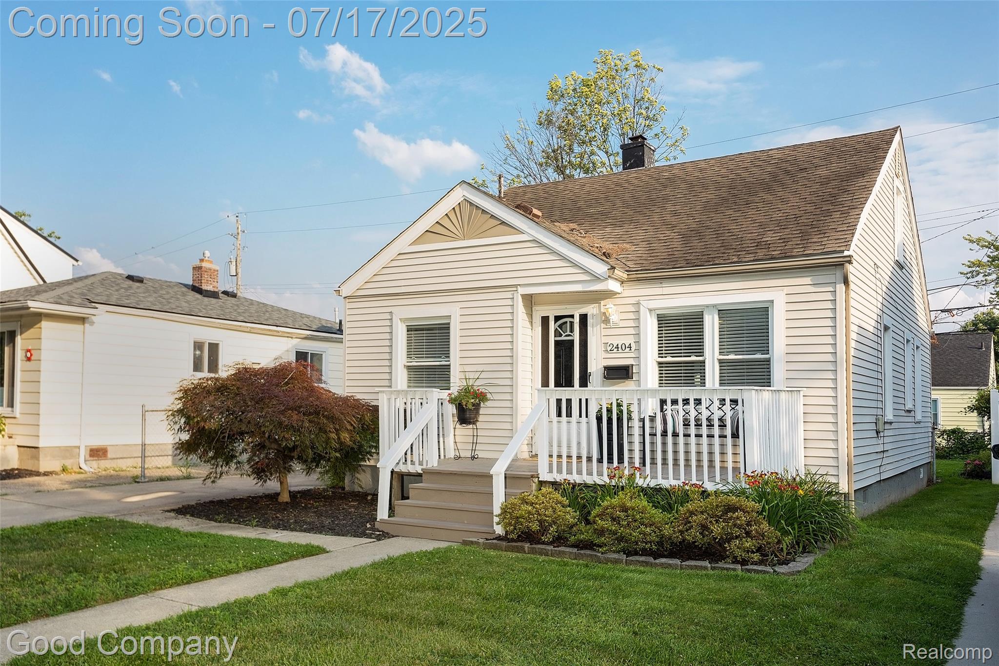 2404 Rowland Avenue