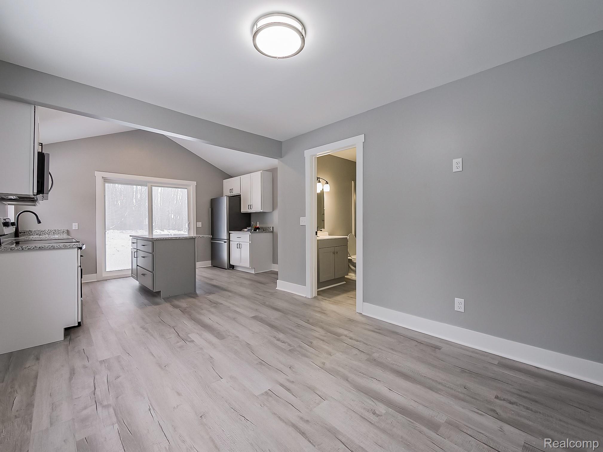 445 Granda Vista Drive