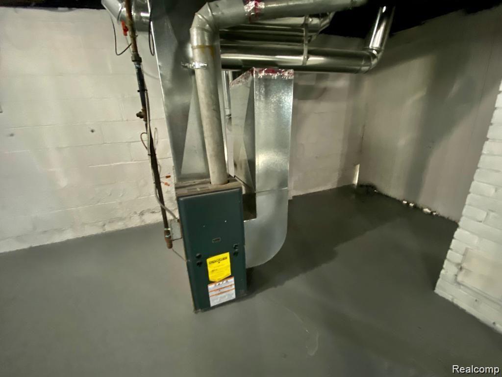 9156 WINTHROP Street