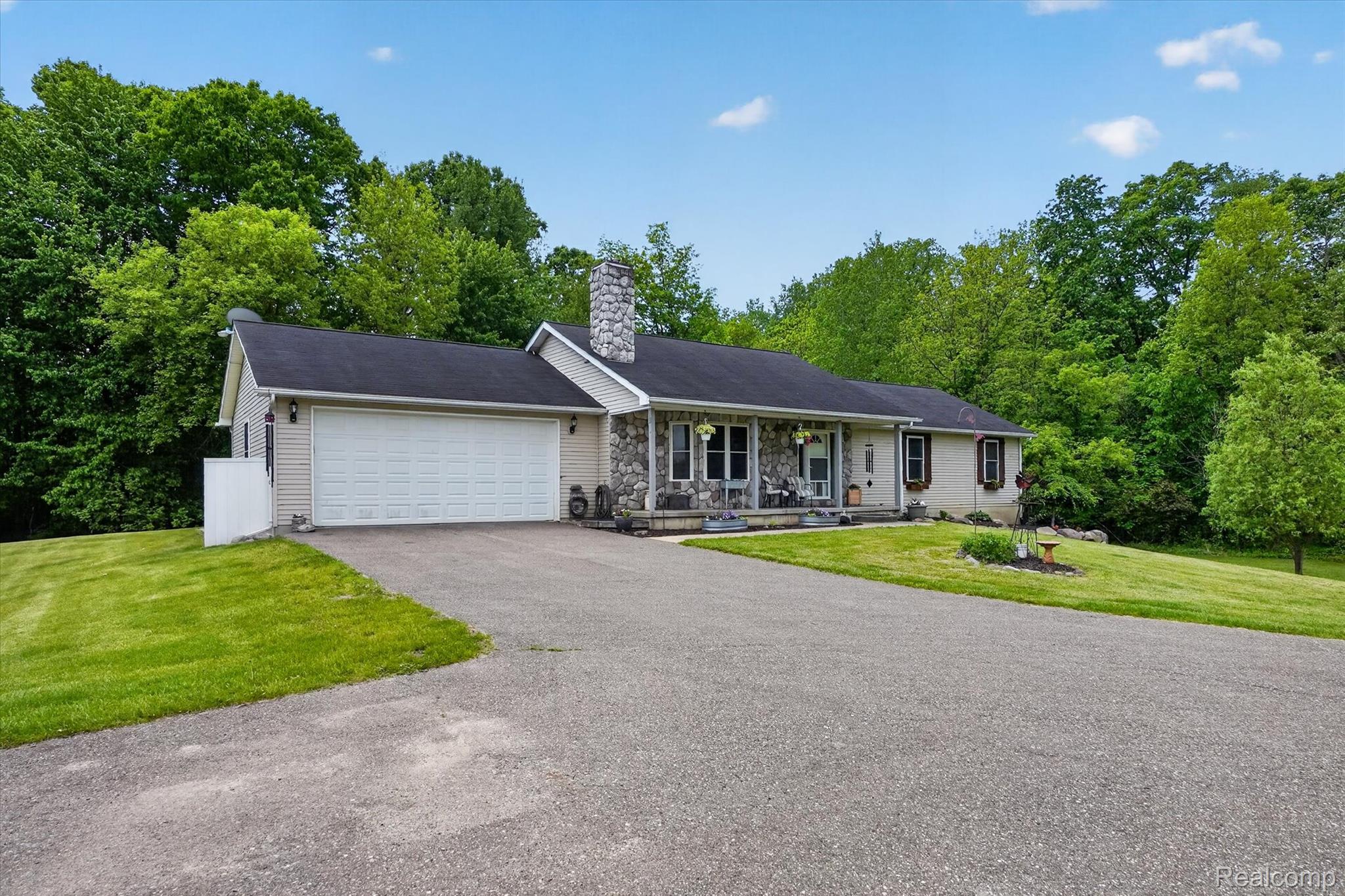 9565 Crofoot Road