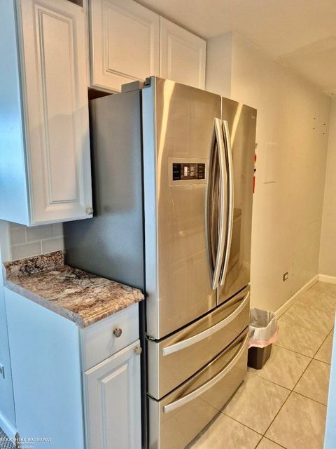 Tiny photo for 20 Chestnut Street, Wyandotte City, MI 48192 (MLS # 58050211111)
