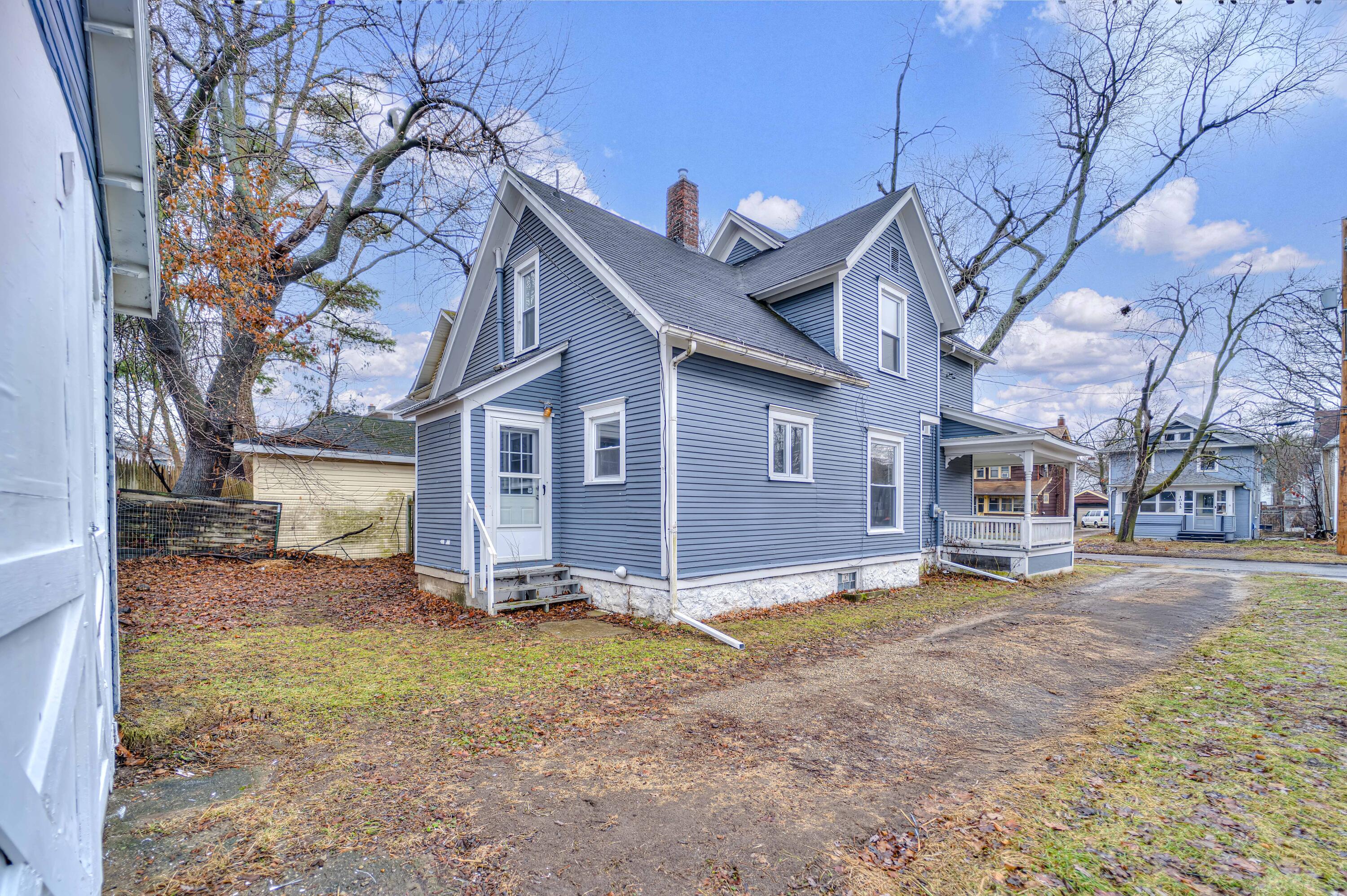 1019 Woodbridge Street