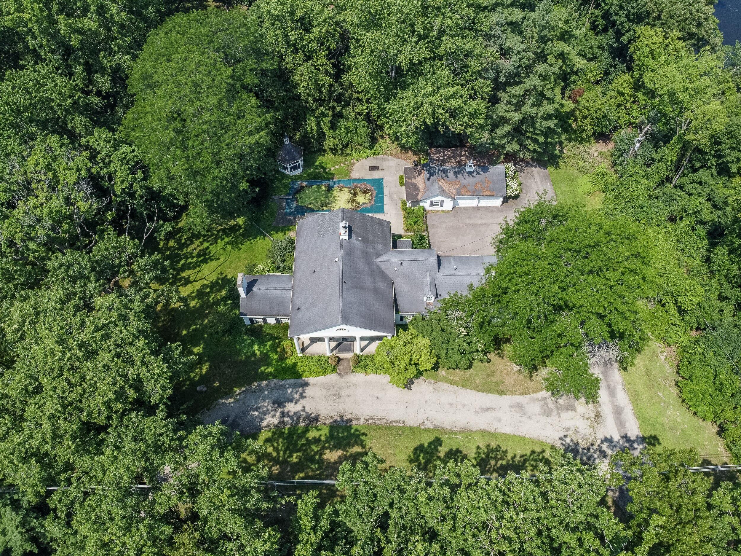 31677 Mountain View Road