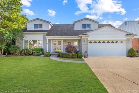 23282 N Rosedale Court St Clair Shores City MI 48080