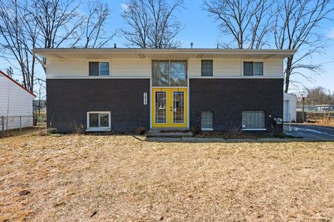 2429 Cumberland Street Kalamazoo Charter Township MI 49006