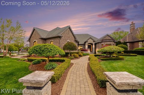 Photo of 36270 Vita Bella Drive, Clinton Charter Township, MI 48035 (MLS # 20261031682)