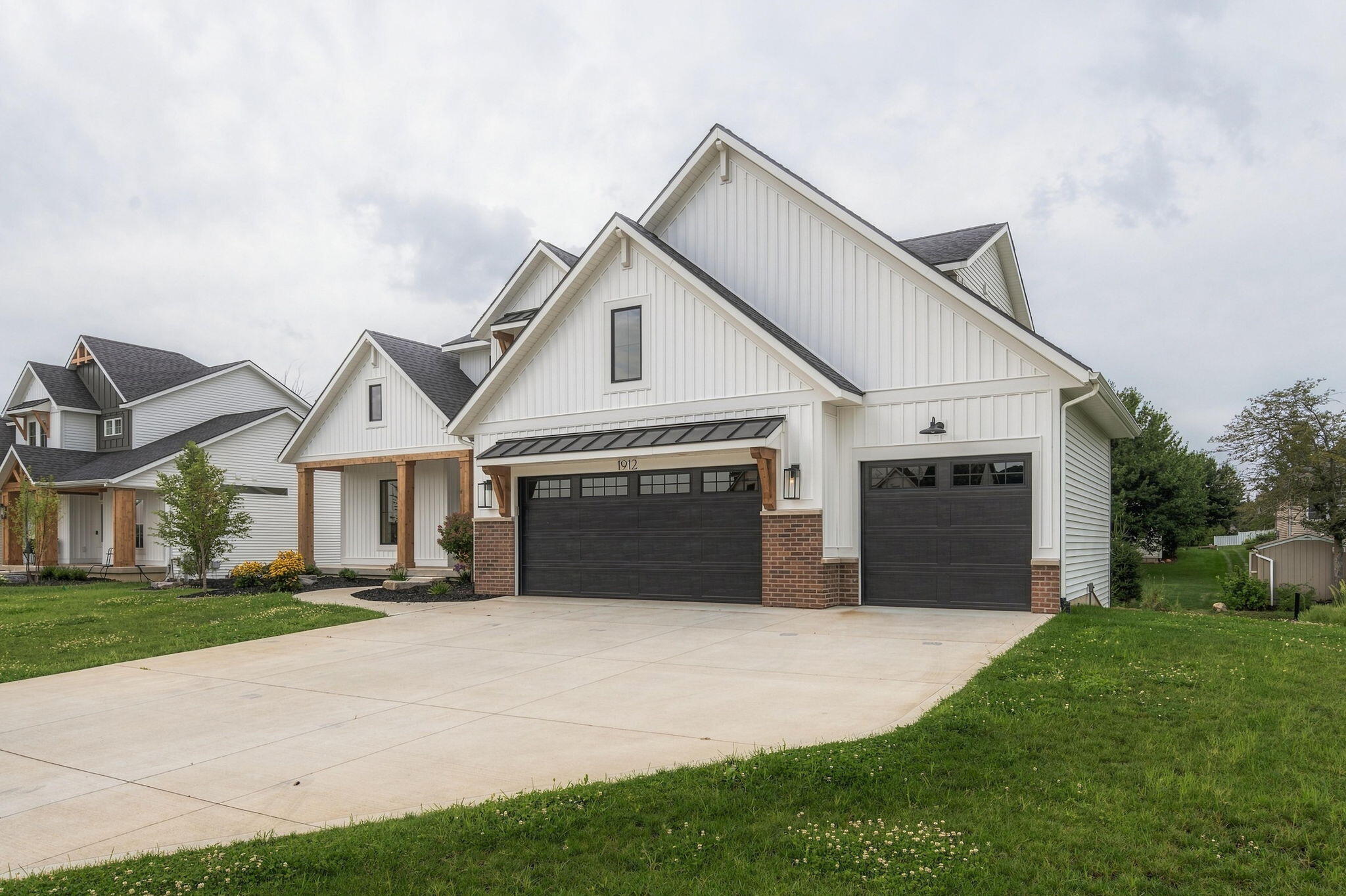 1912 Creekside Drive SW