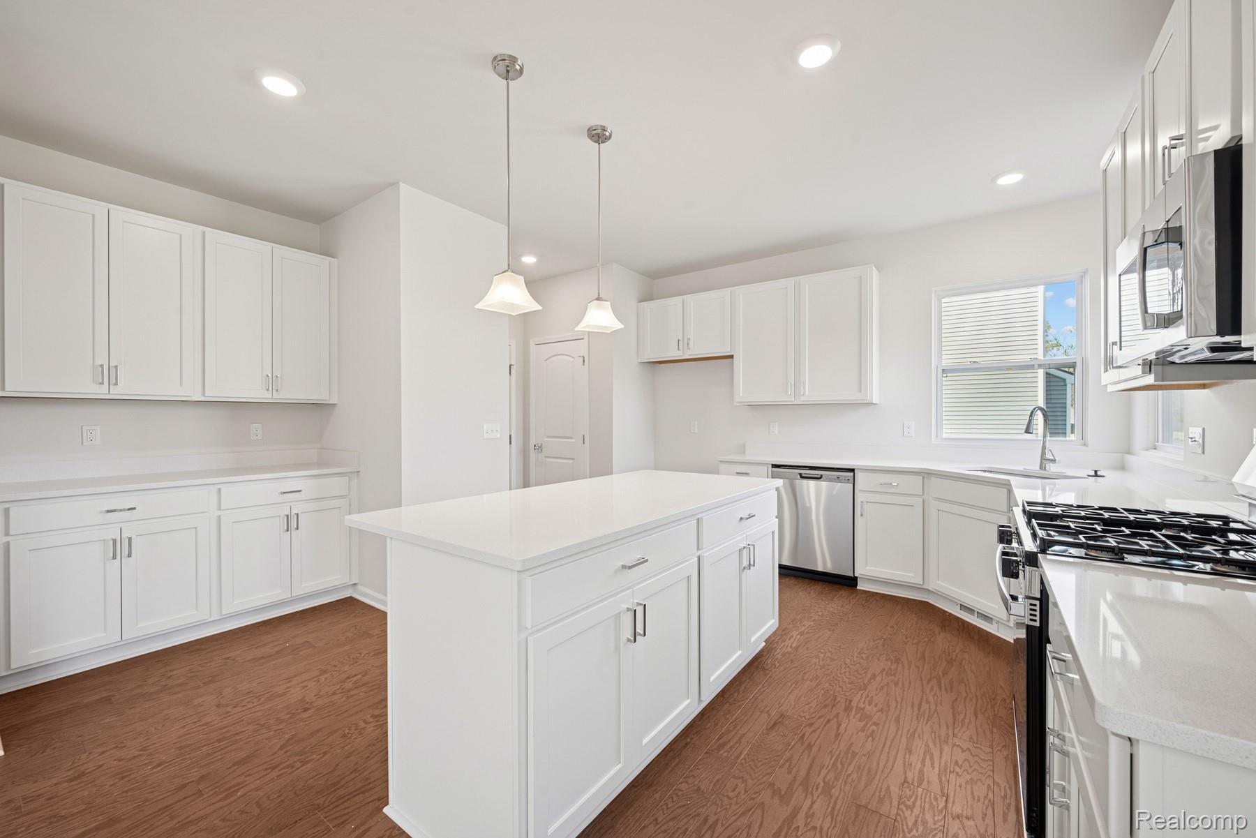 27107 Gallop Way