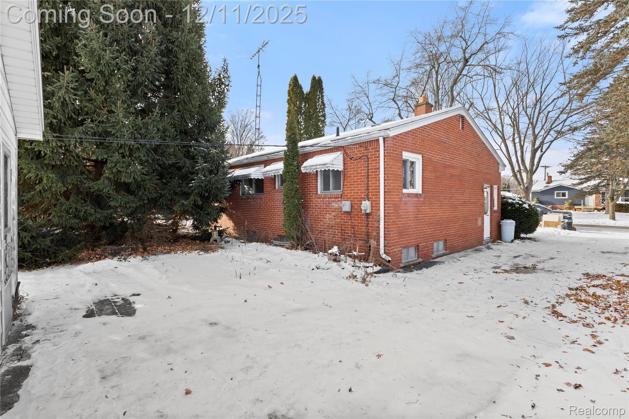 Lapeer, Michigan 48446, United States, 3 Bedrooms Bedrooms, ,2 BathroomsBathrooms,Residential,Pending,253064