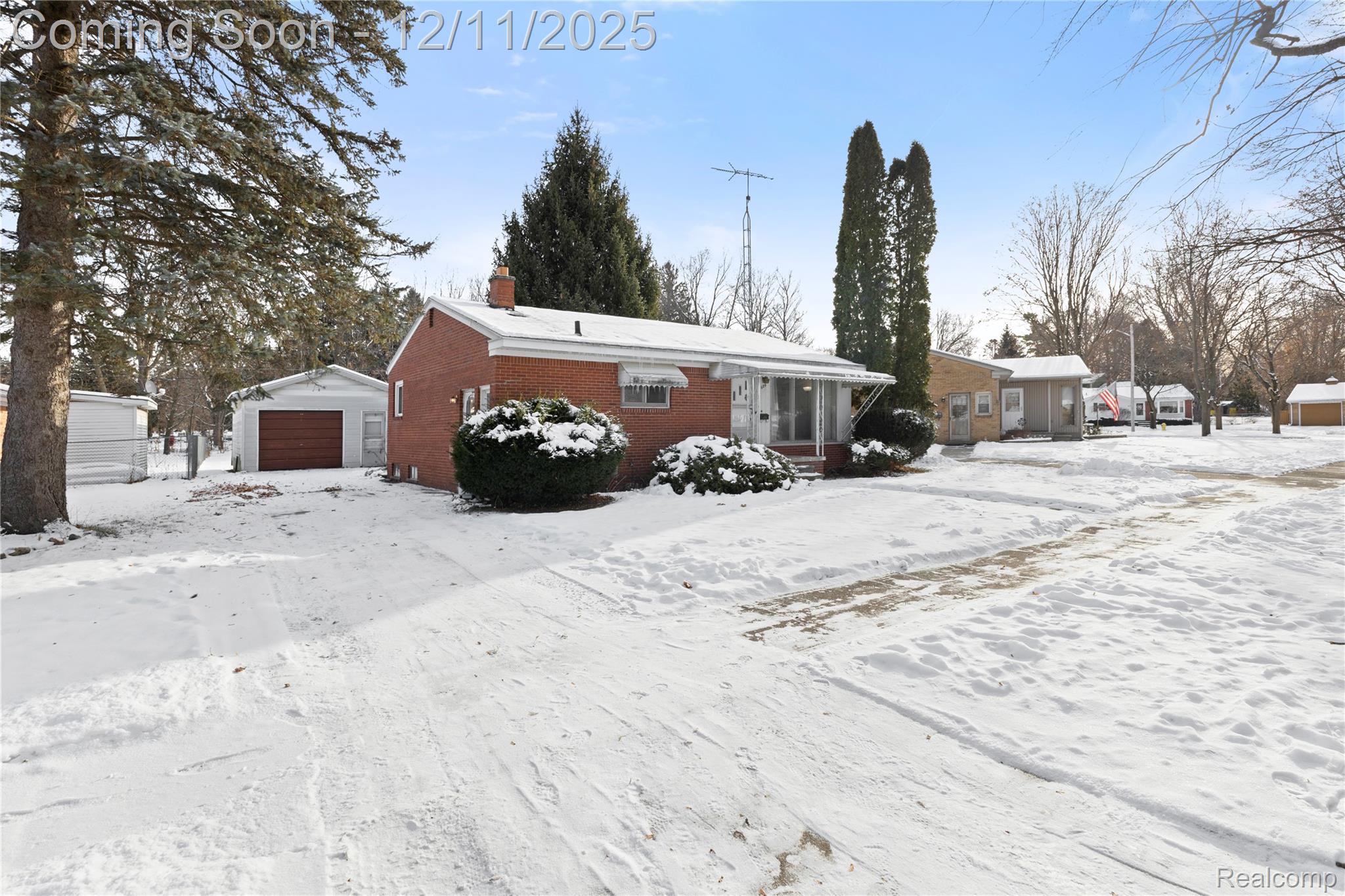 Lapeer, Michigan 48446, United States, 3 Bedrooms Bedrooms, ,2 BathroomsBathrooms,Residential,Pending,253064