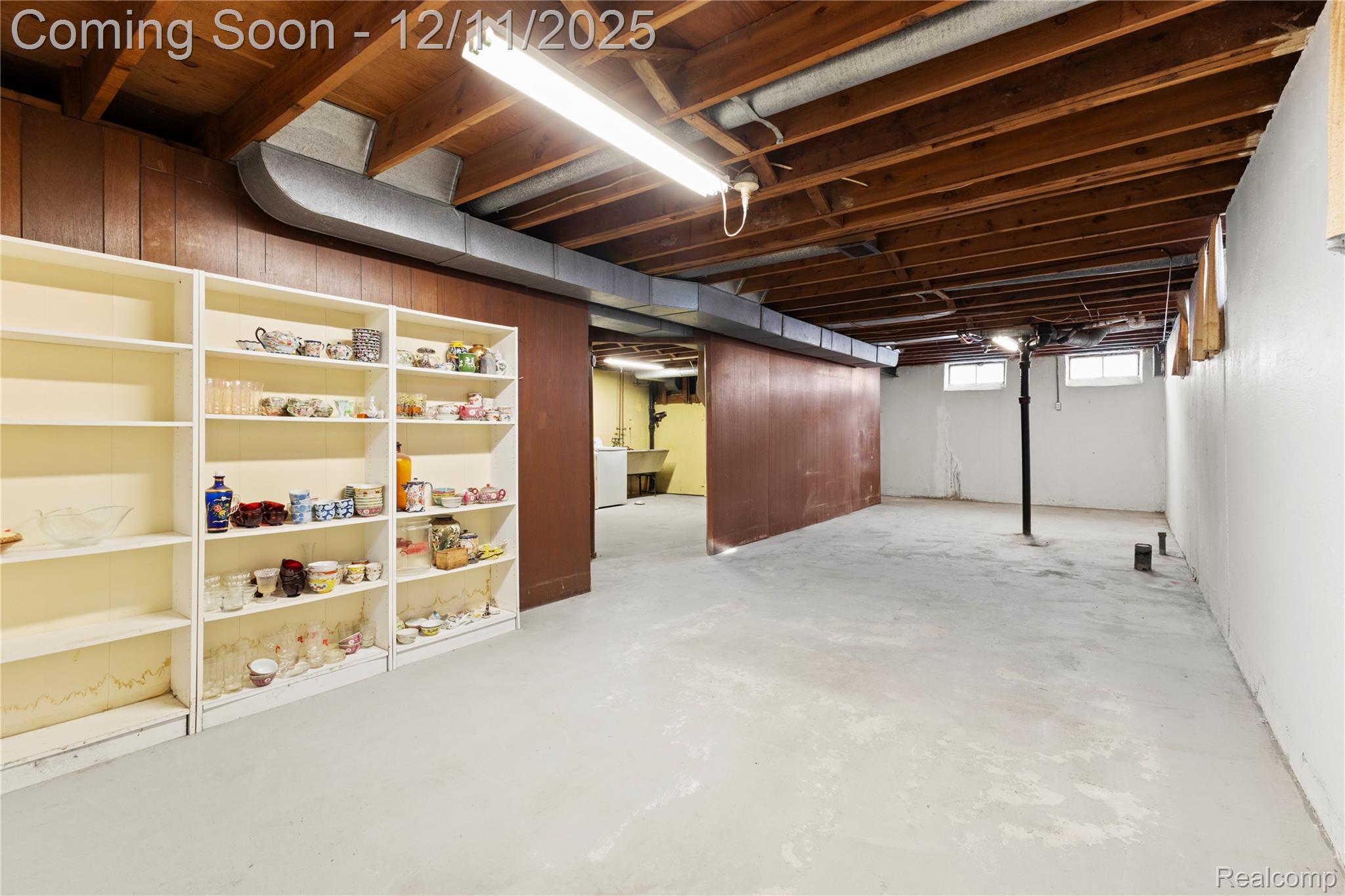 Lapeer, Michigan 48446, United States, 3 Bedrooms Bedrooms, ,2 BathroomsBathrooms,Residential,Pending,253064