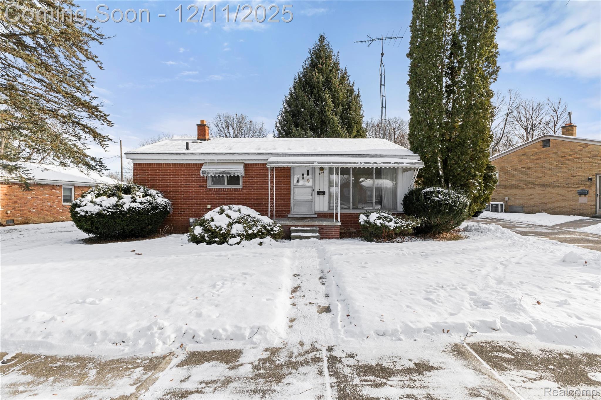 Lapeer, Michigan 48446, United States, 3 Bedrooms Bedrooms, ,2 BathroomsBathrooms,Residential,Pending,253064