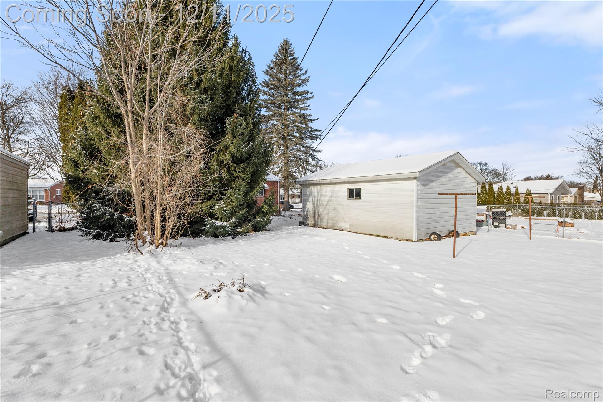 Lapeer, Michigan 48446, United States, 3 Bedrooms Bedrooms, ,2 BathroomsBathrooms,Residential,Pending,253064