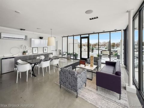 A home in RoyalOakCity_Oakland