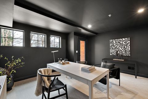 A home in RoyalOakCity_Oakland