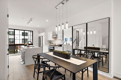 A home in RoyalOakCity_Oakland
